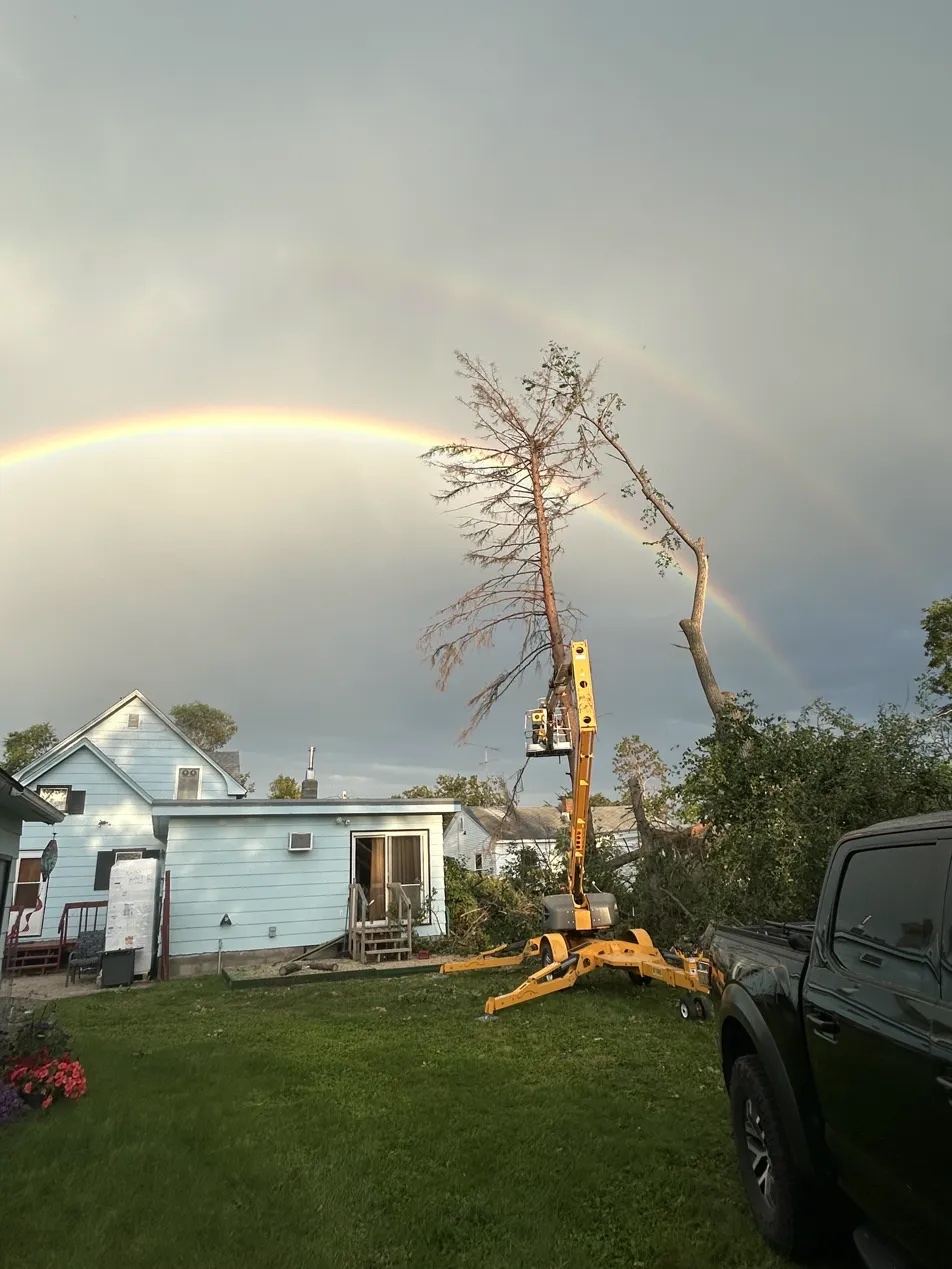 Rainbow aerial lift storm response